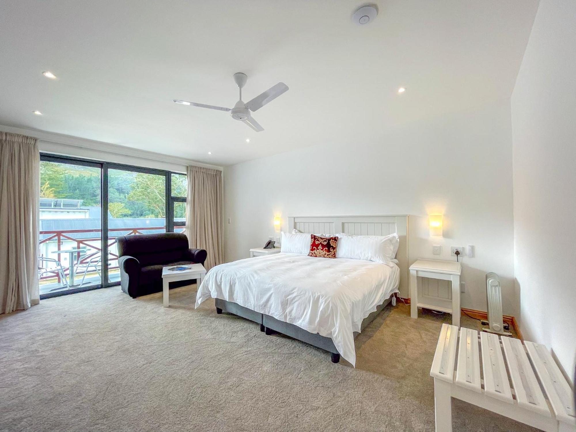 Houw Hoek Hotel Botrivier Εξωτερικό φωτογραφία