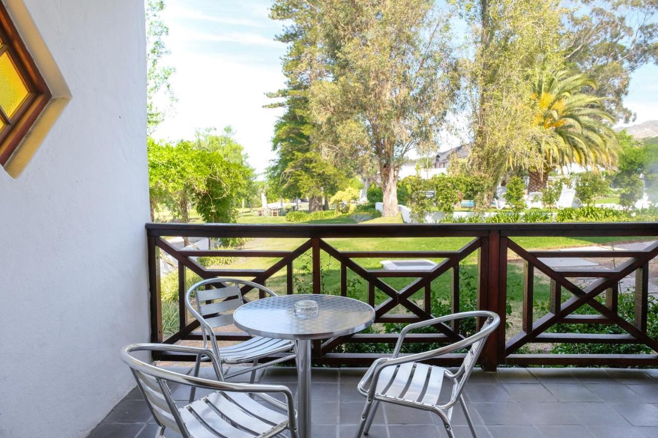 Houw Hoek Hotel Botrivier Εξωτερικό φωτογραφία